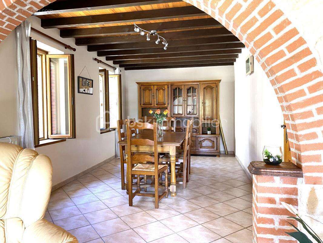 Maison à CASTELMAUROU