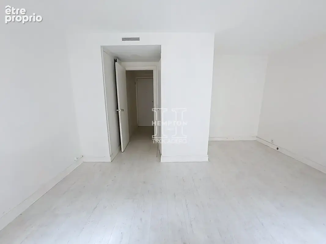 Paris xvi    triangle d’or  studio à rénover  24,90 m2  4e étage avec ascenseur - photo 5