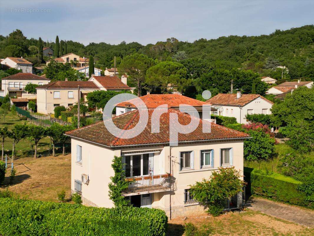 Maison à RUOMS