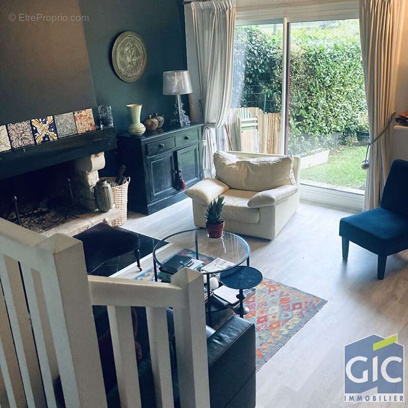 Appartement à TOURGEVILLE