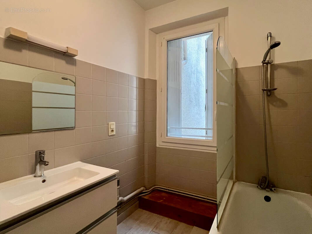 Appartement à SAINTE-LIVRADE-SUR-LOT