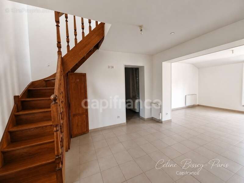 SPÉCIAL INVESTISSEURS 1 maison, 2 appartements, 1 revenu immédiat ! - photo 10