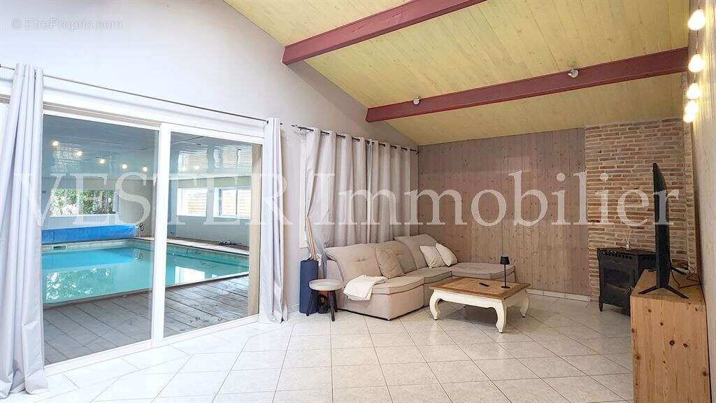 Maison à ECHOURGNAC