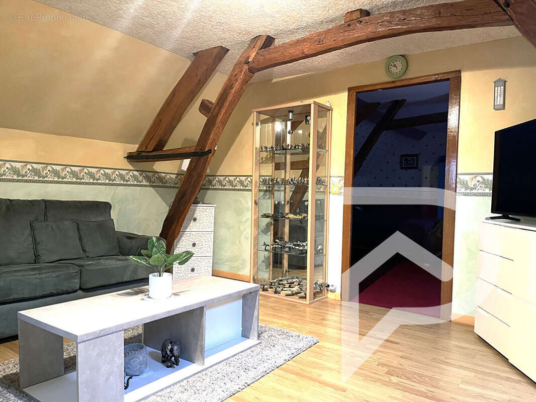 Maison à GRANDVILLERS-AUX-BOIS