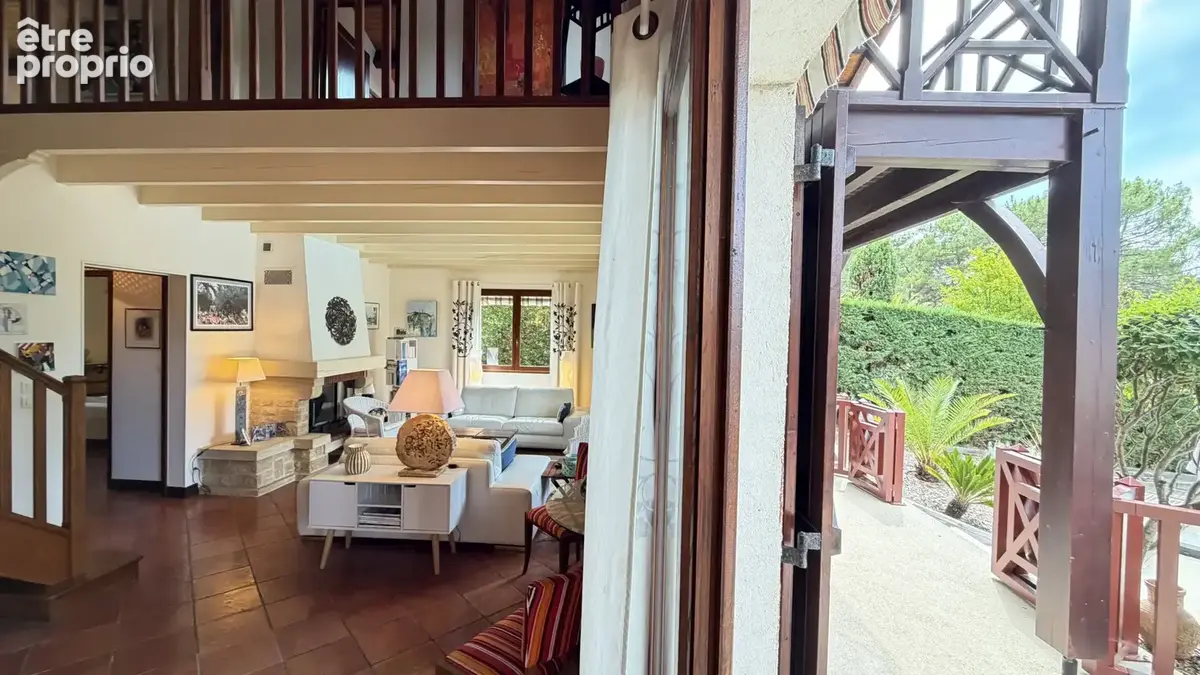 Maison familiale de 7 chambres, piscine, terrain de 1569 m2, Lacanau Océan - photo 6