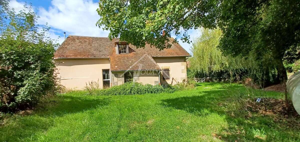 Maison de campagne, sans vis à vis. Plain-pied et grenier habitable. 1 000 m² et vue sur Bocage - photo 6