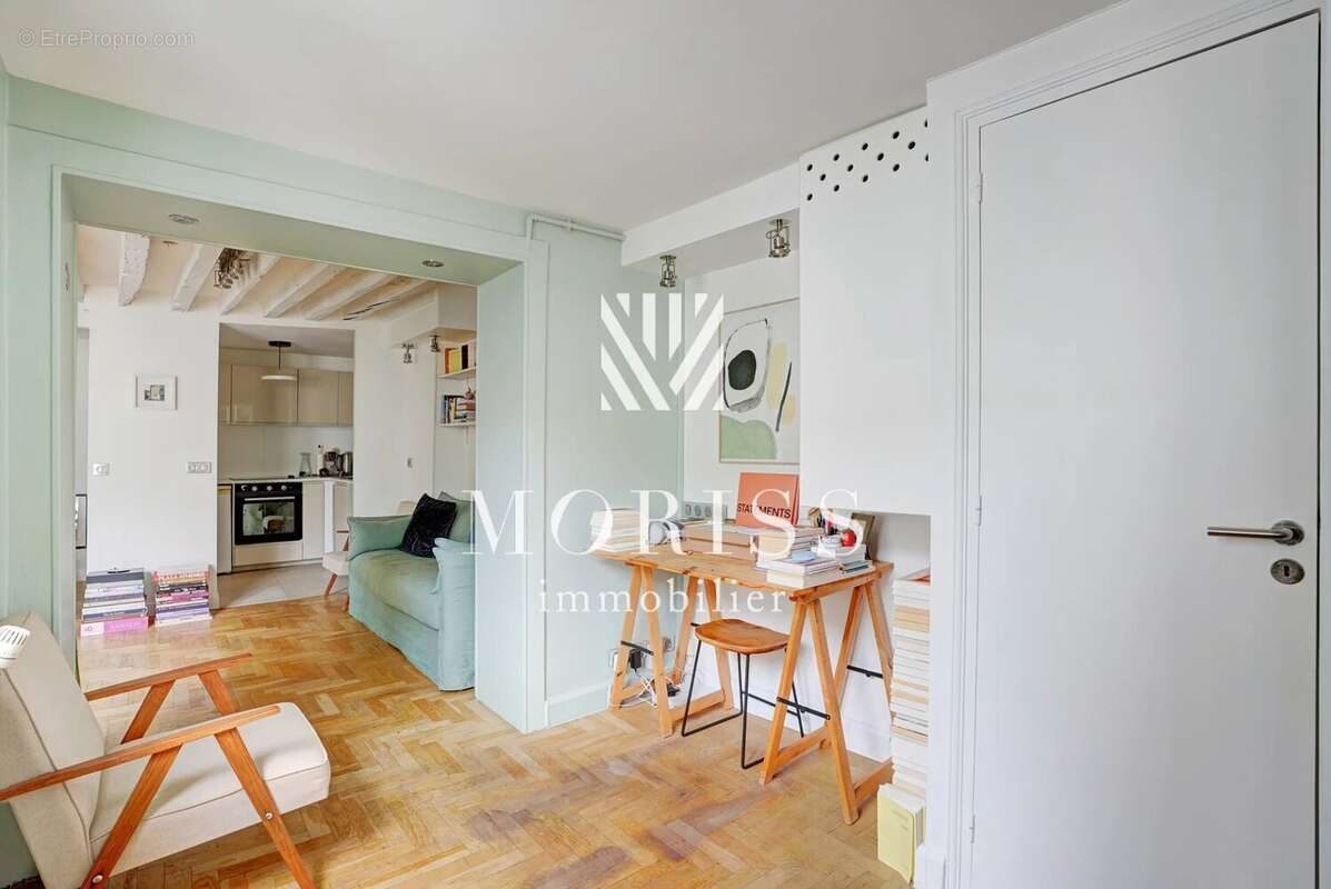 Appartement à PARIS-3E