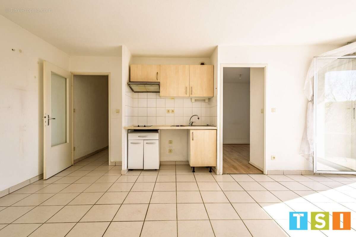 Appartement à CAZERES