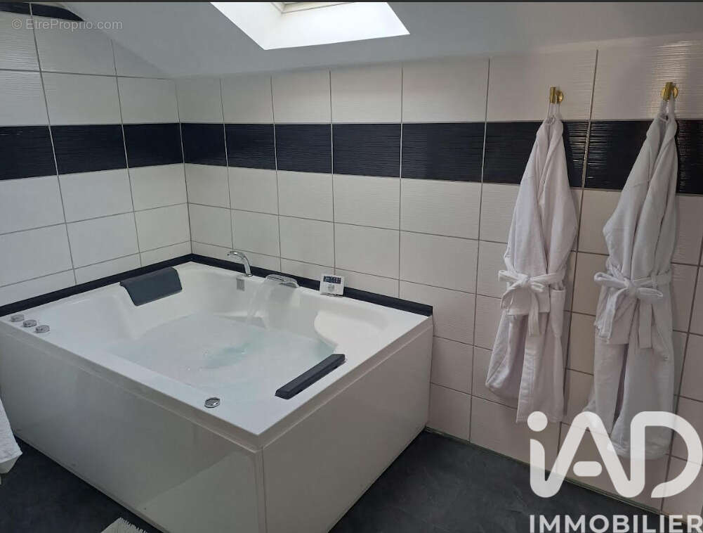 Photo 6 - Maison à BINAS