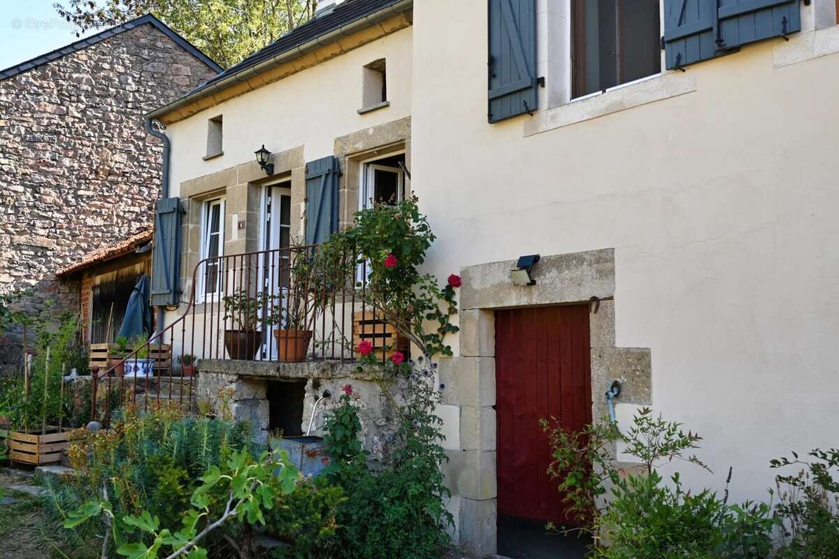 Vente à Saint-Franchy (Nièvre): Maison de village idyllique - photo 2