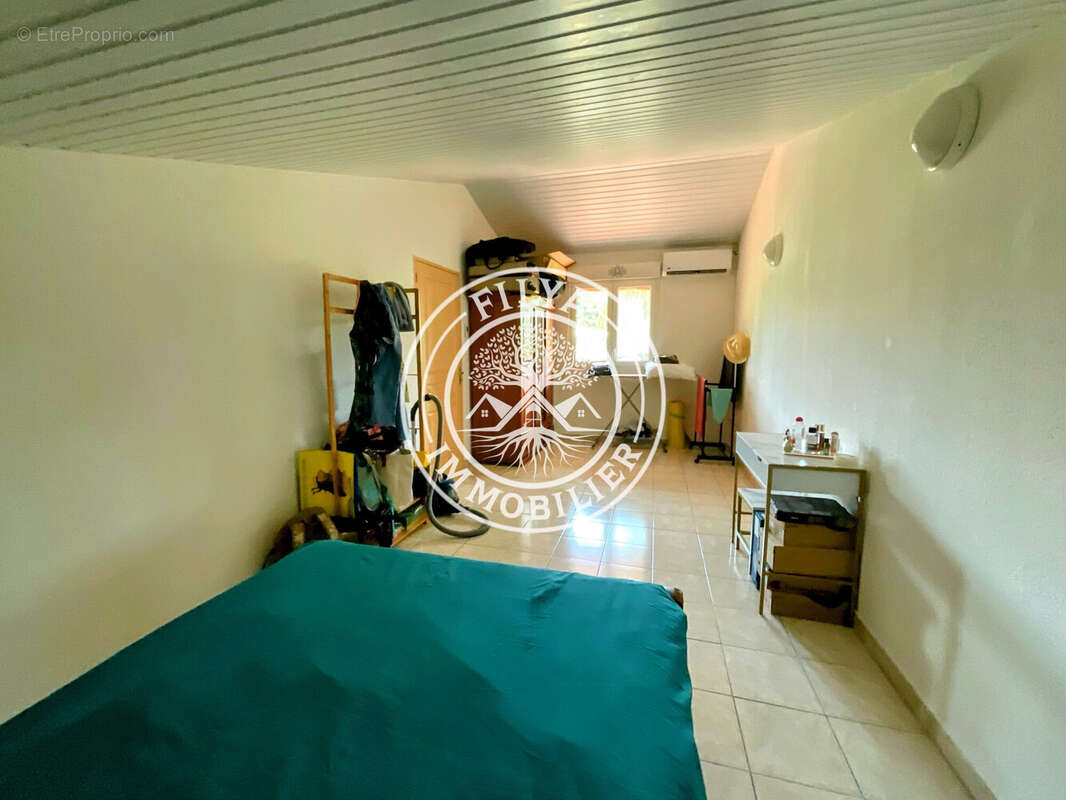 Maison à REMIRE-MONTJOLY