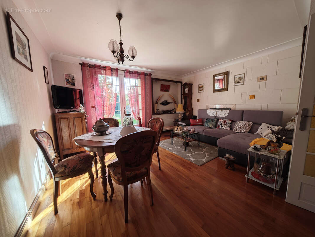 Maison à ATHEE-SUR-CHER