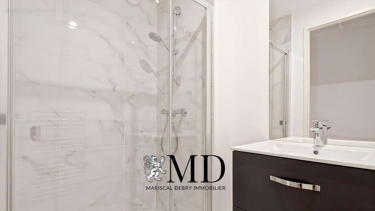 Appartement à MONT-SAINT-AIGNAN