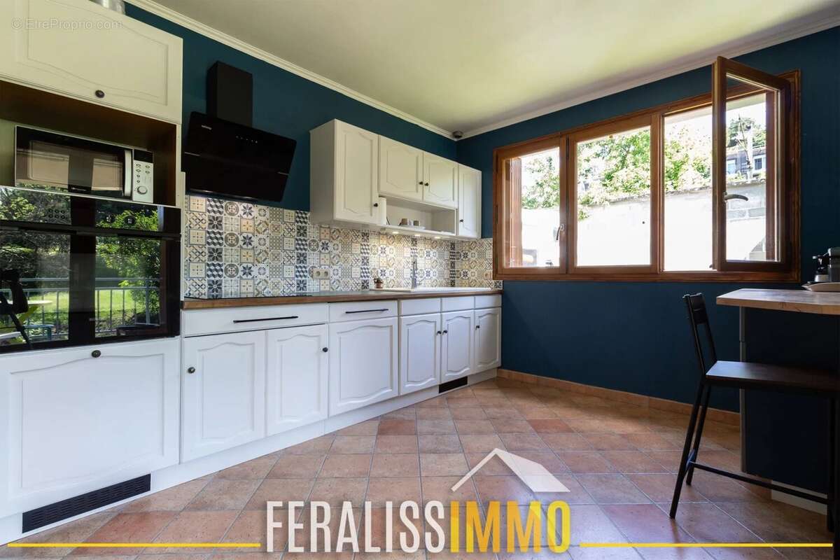 Maison à VAUX-SUR-SEINE