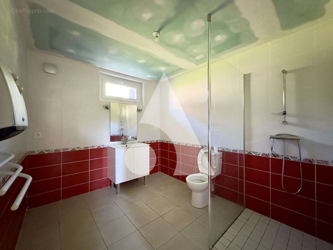 Maison à BAGNAC-SUR-CELE