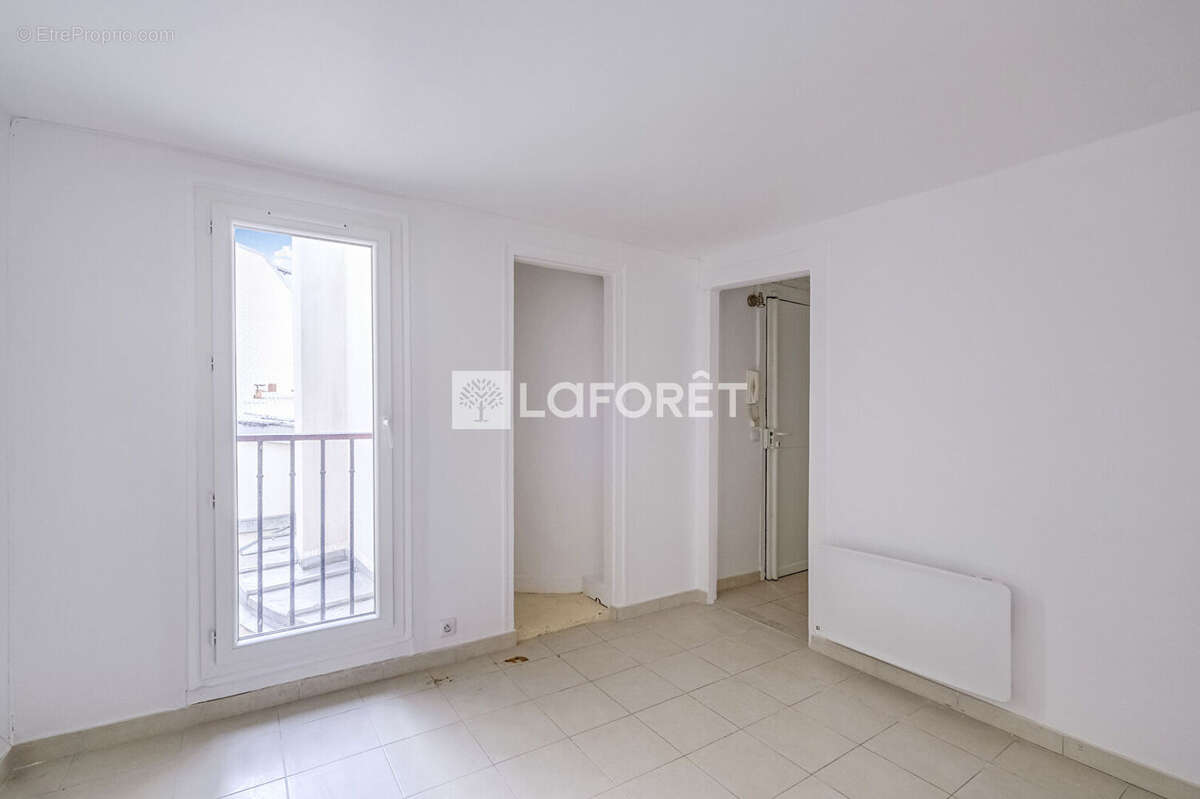 Appartement à PARIS-8E