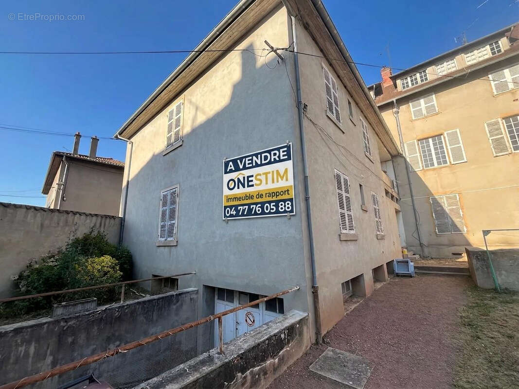 Appartement à CHARLIEU