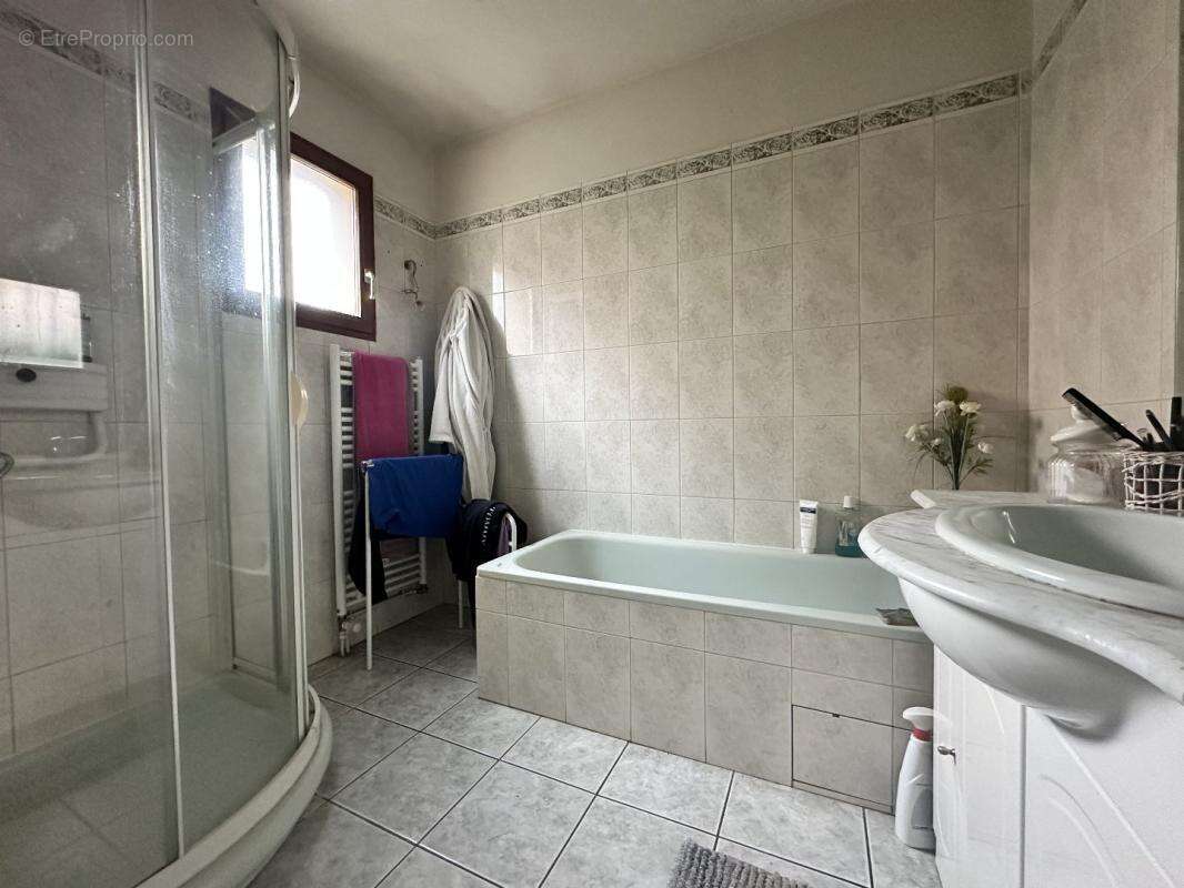 Maison à CHAMPHOL