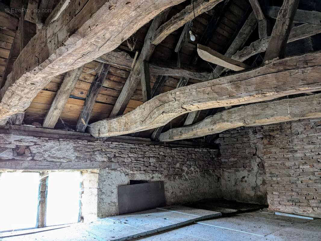 Maison à BERZE-LA-VILLE