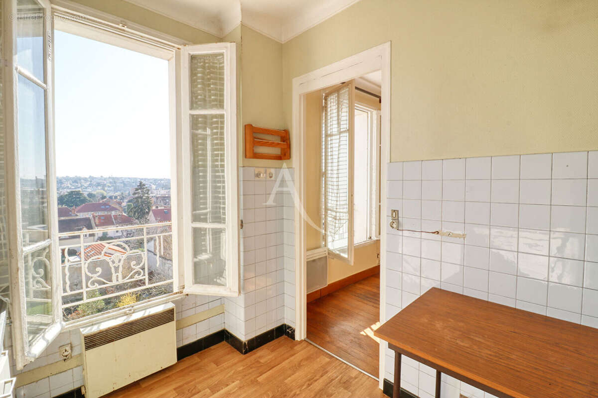 Appartement à BOURG-LA-REINE