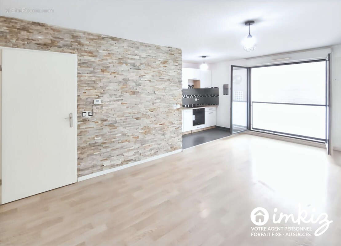 Appartement à AUBERVILLIERS
