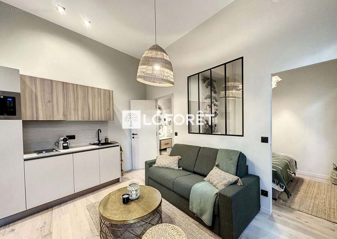 Appartement à MOUANS-SARTOUX