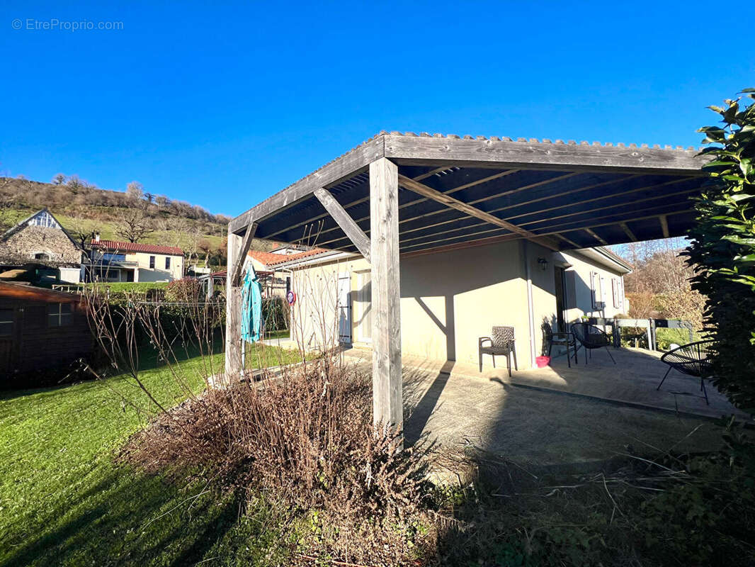 Maison à GIOU-DE-MAMOU