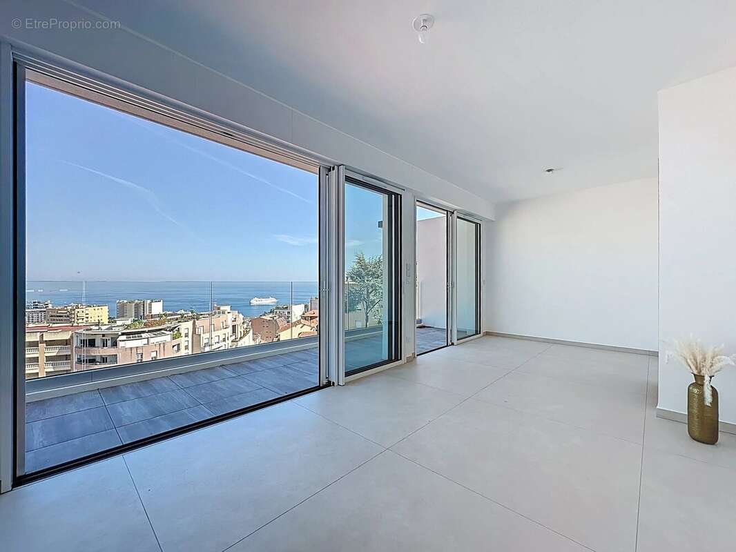 Appartement à BEAUSOLEIL