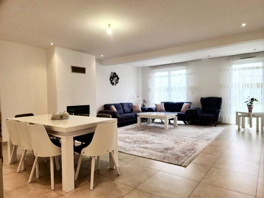 Maison à LANEUVEVILLE-DEVANT-NANCY