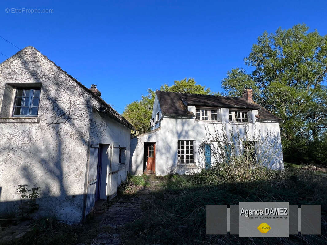 Maison à SAINT-MARTIN-DE-BRETHENCOURT