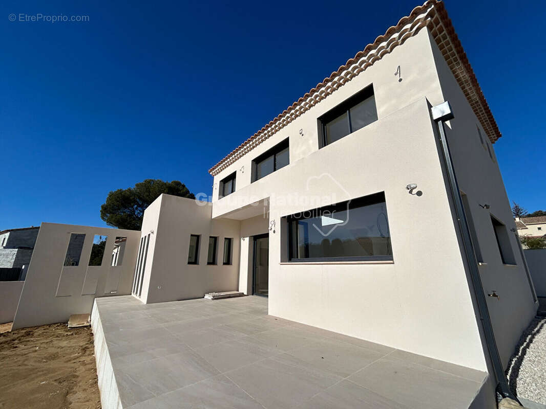 Maison à VAISON-LA-ROMAINE