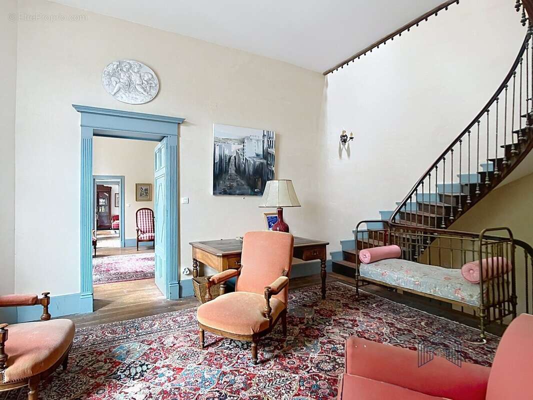 Maison bourgeoise 13 pièces 440 m2 - photo 3