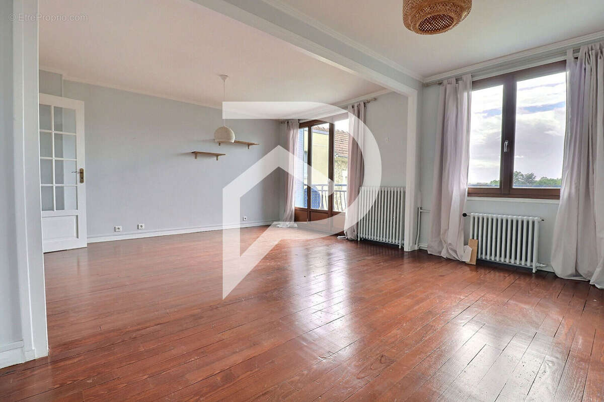 Appartement à MAISONS-LAFFITTE