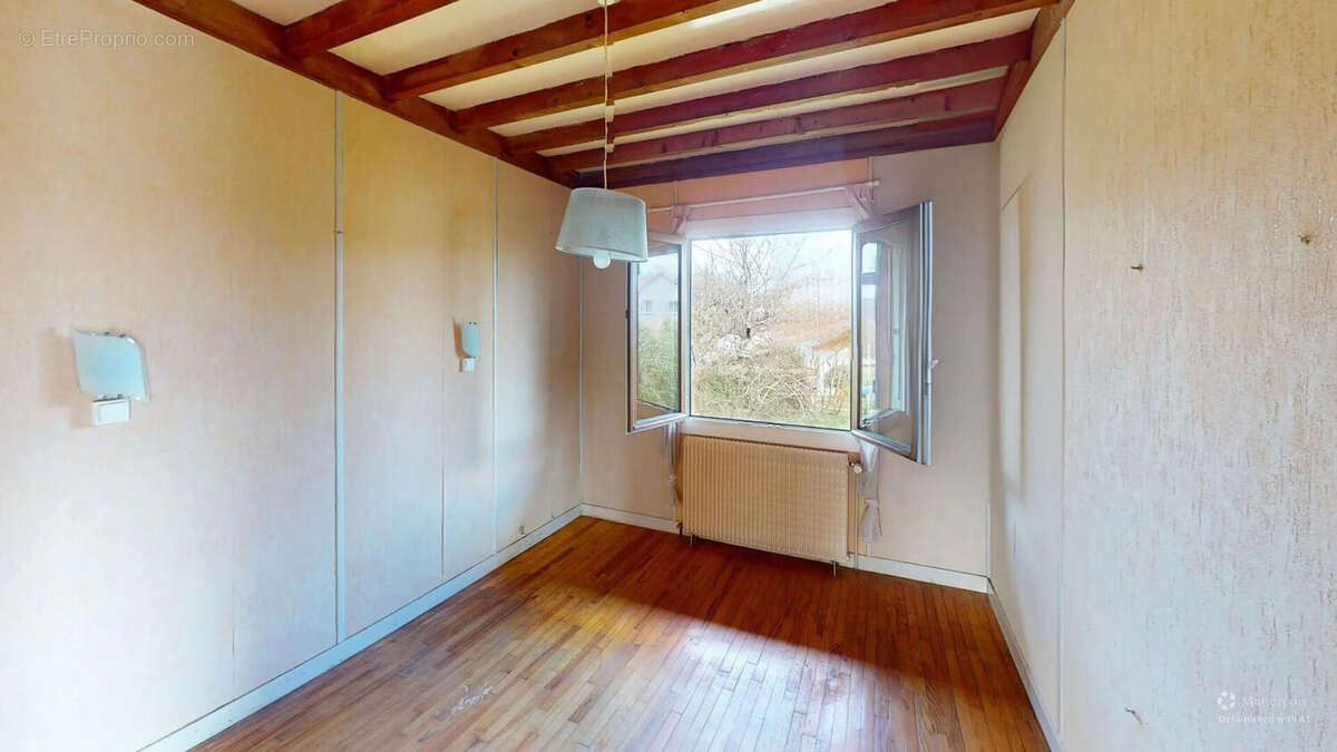 Maison à MONTFERRAND-LE-CHATEAU