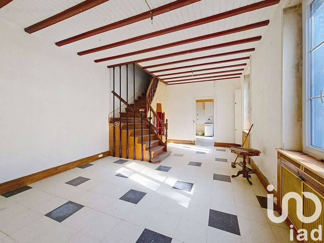 Photo 2 - Maison à CHAMP-SUR-LAYON