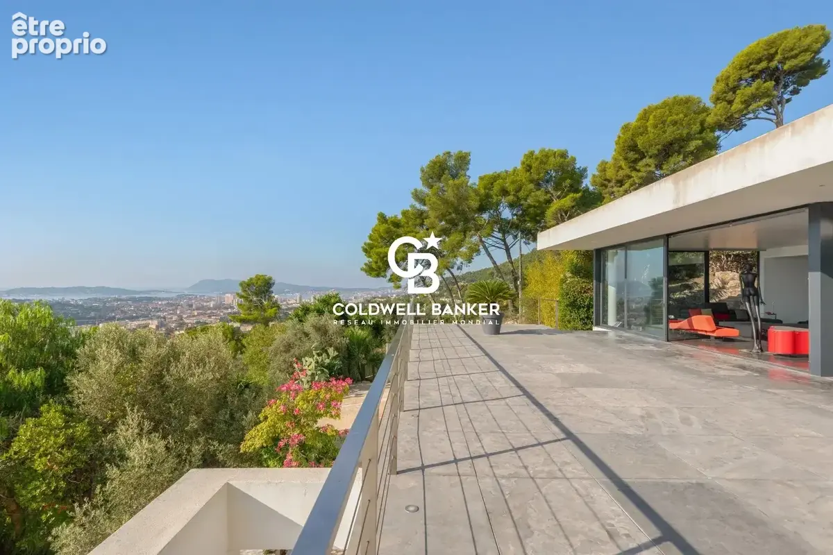Villa Contemporaine vue mer à 180° avec piscine - 83000 Toulon - photo 13