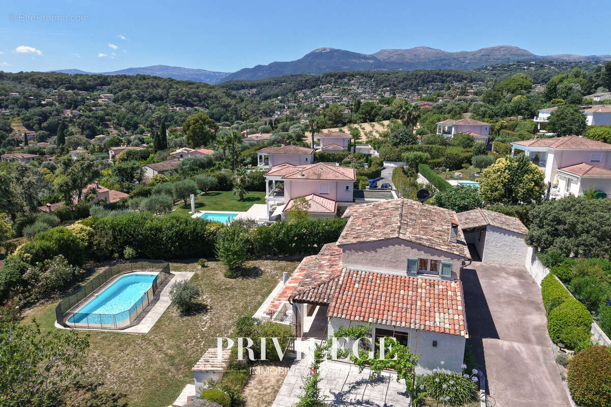 Maison à LA COLLE-SUR-LOUP