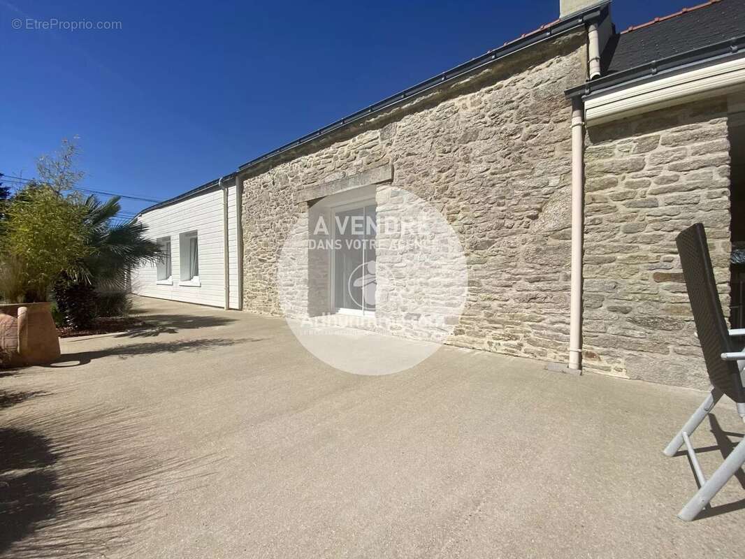 Maison à LE TEMPLE-DE-BRETAGNE