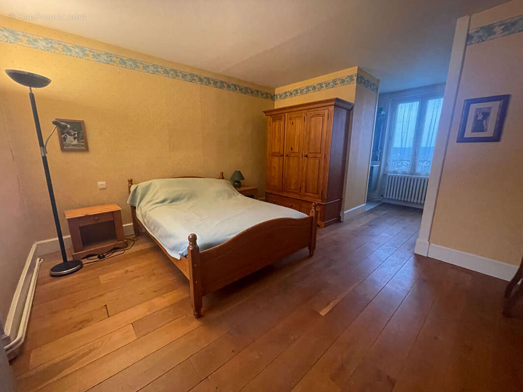 Maison à COULOMMIERS