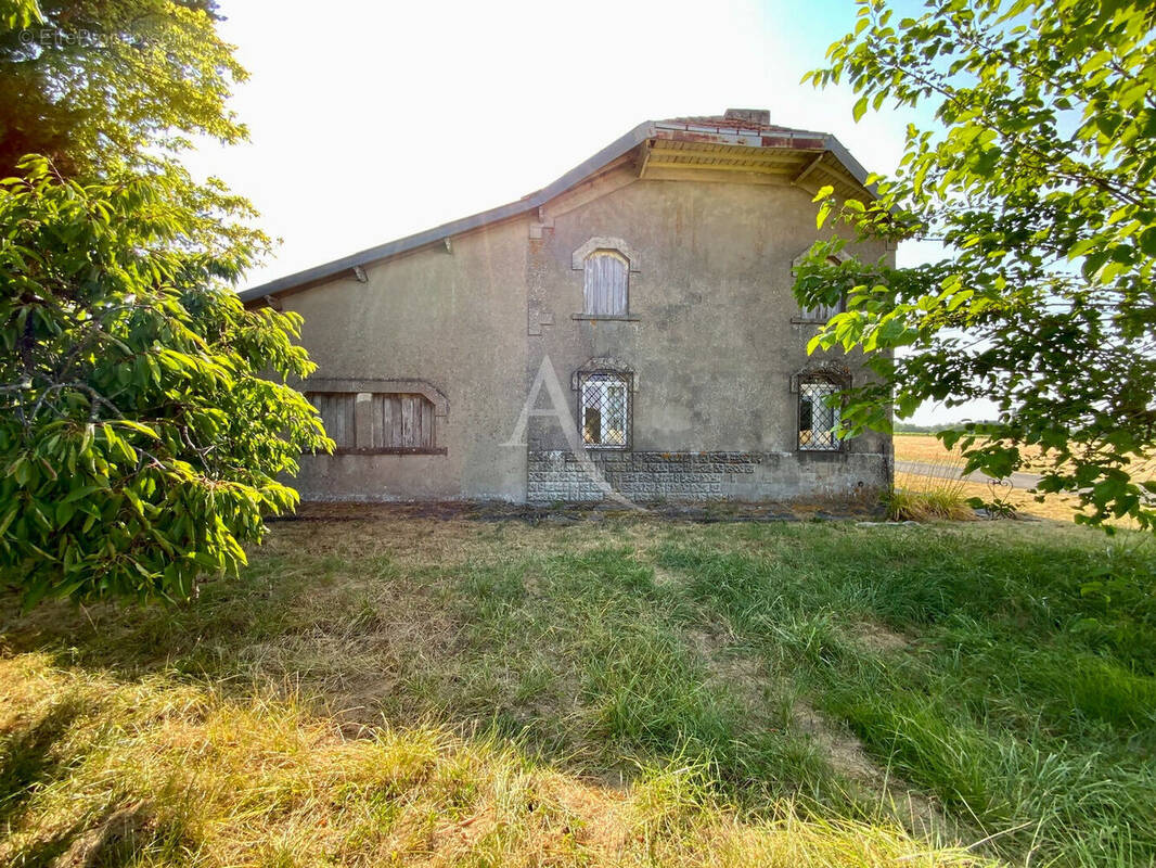 Maison à NEUILLAC