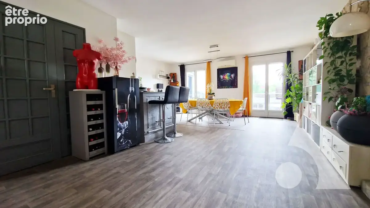 Maison Le Thillay 8 pièce(s) 180 m2 avec piscine - photo 8