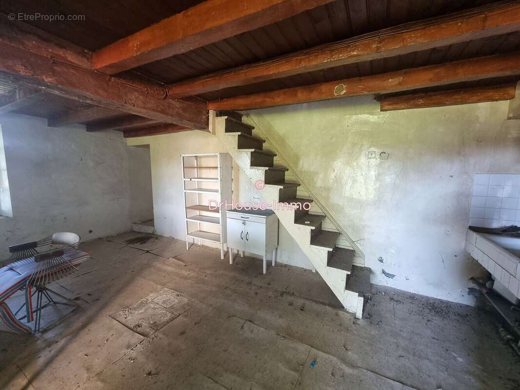 Maison 161 m² à Saint-Aubin-De-Cadelech  - photo 21