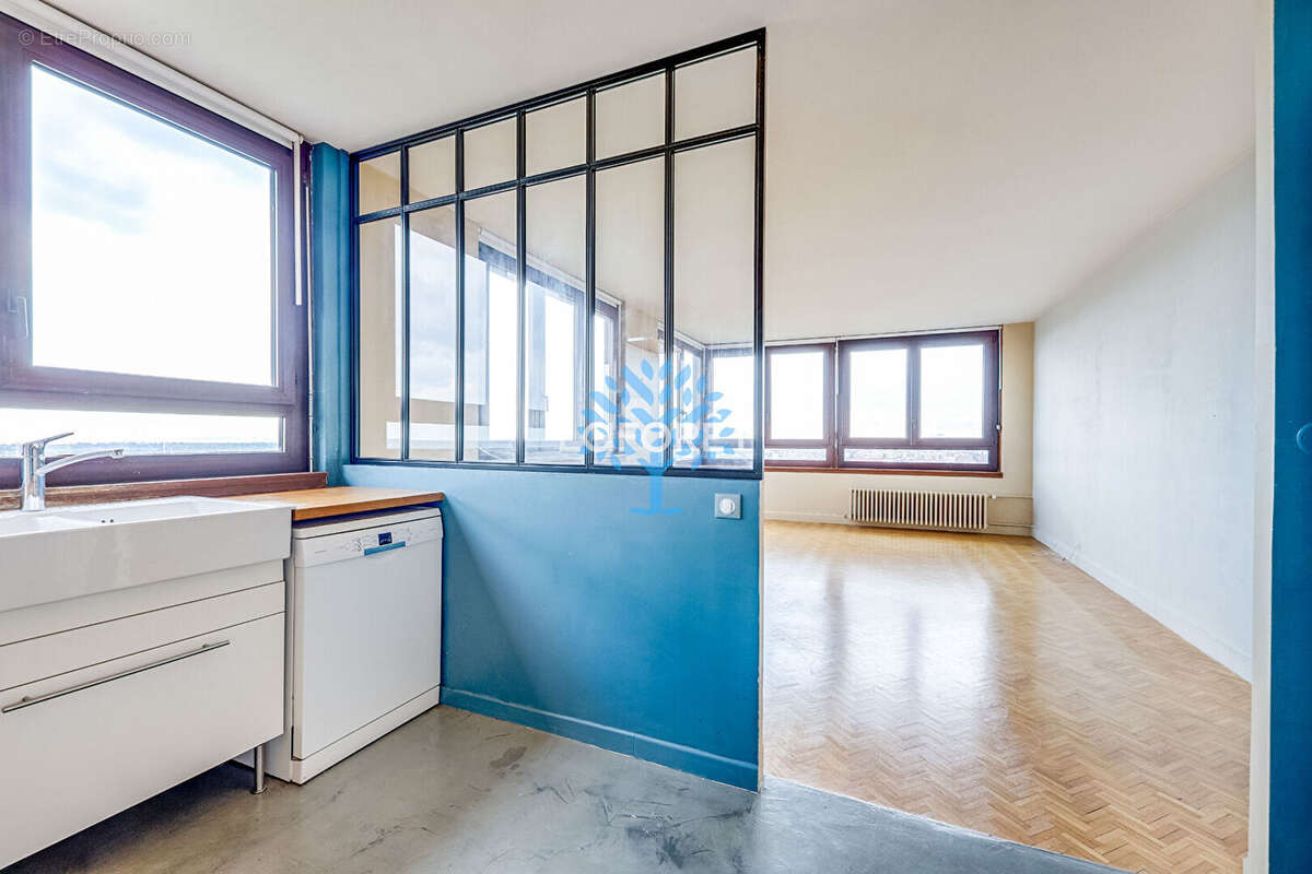 Appartement à FONTENAY-SOUS-BOIS