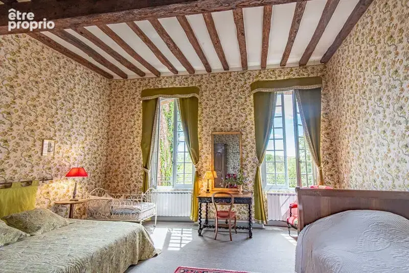 CHATEAU de famille du 17e siècle en très bon état à vendre à GIBEL - photo 8