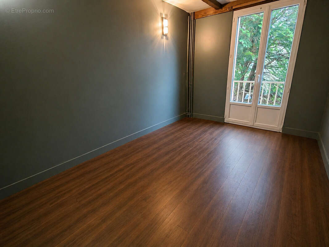 Appartement à COUBRON