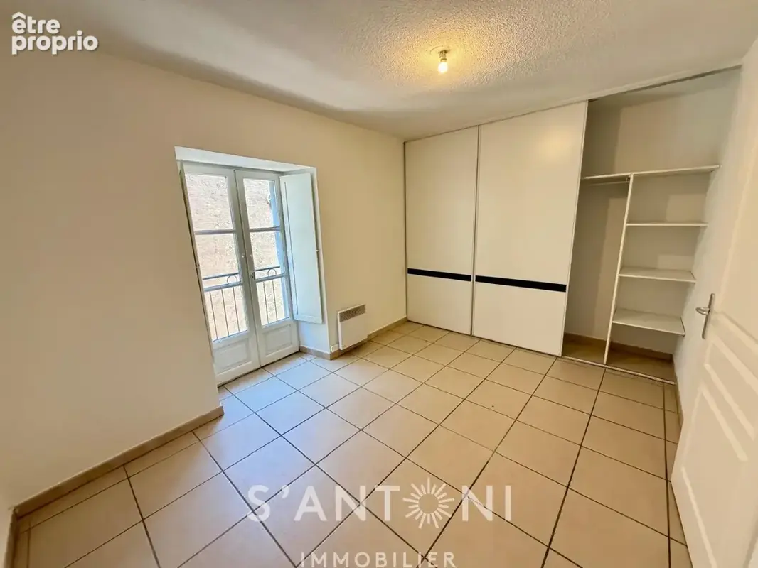Agde centre-ville  appartement t3 de 60,66 m² avec ascenseur - photo 6