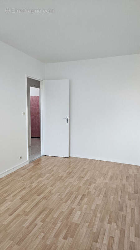 Appartement à CHILLY-MAZARIN