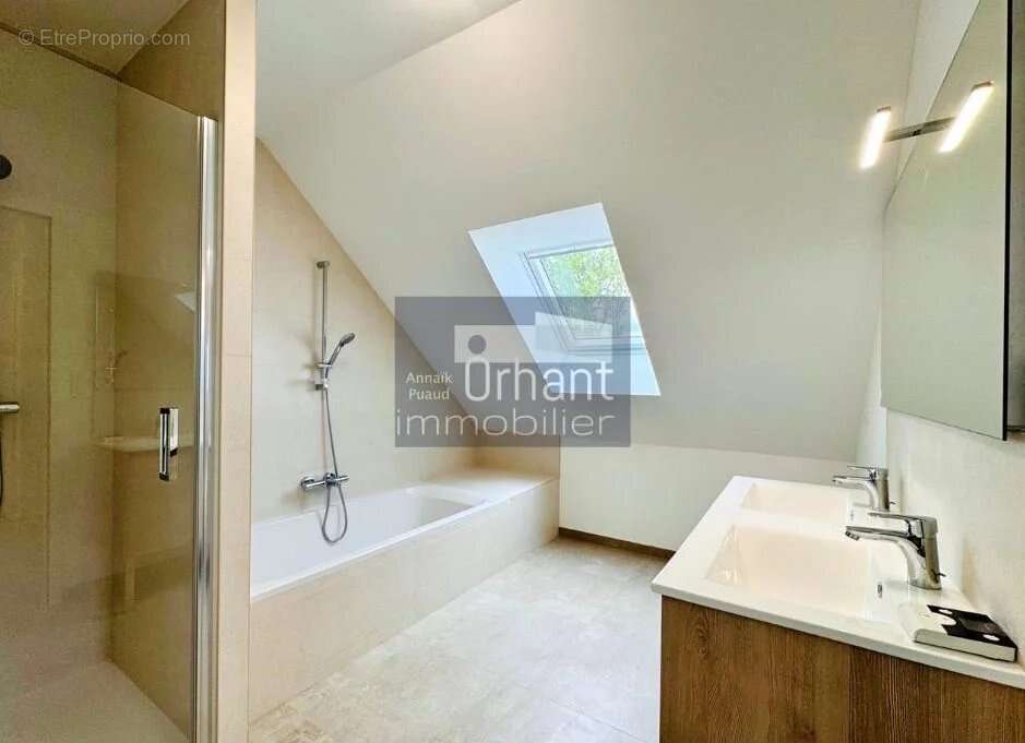 Maison à BRANDIVY