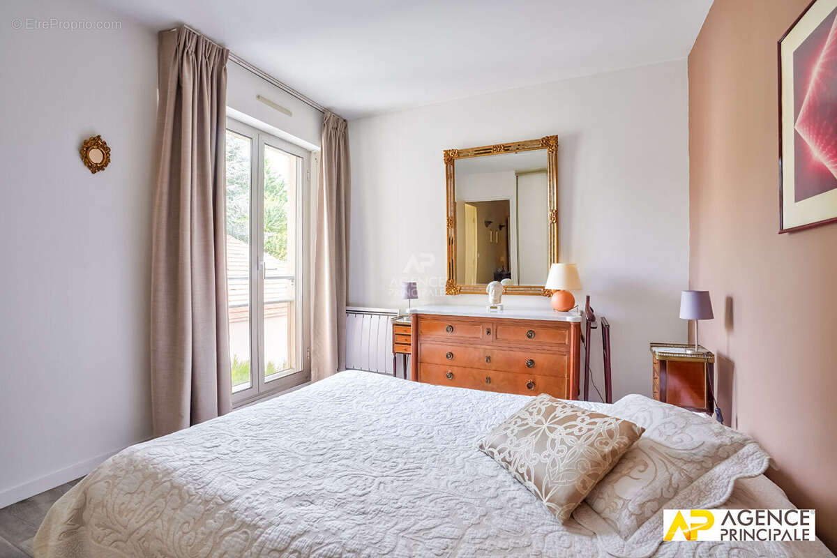 Appartement à MAISONS-LAFFITTE