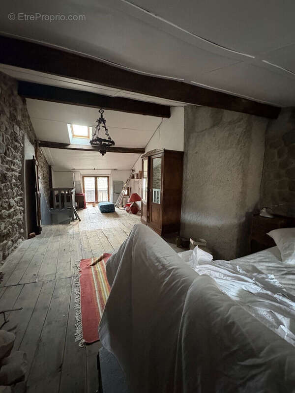 Maison à LE CHEYLARD